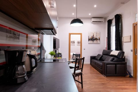 Living room, Seating area, Dining area, air conditioner