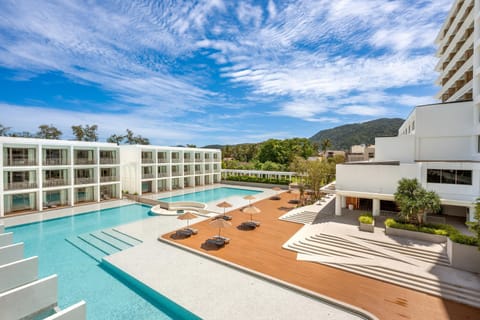 Property building, Pool view, Swimming pool