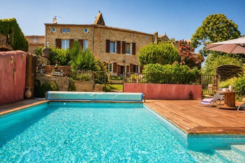 Property building, Facade/entrance, Garden, Garden, Swimming pool