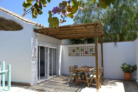Patio, Facade/entrance