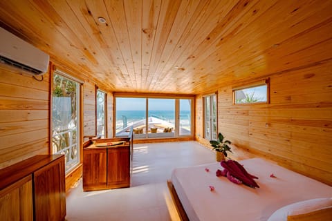 Bedroom, Sea view