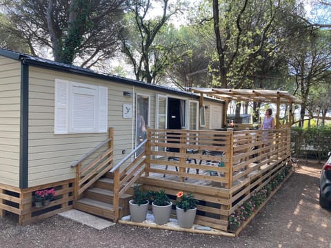 La Baume 515 Campground/ 
RV Resort in Roquebrune-sur-Argens