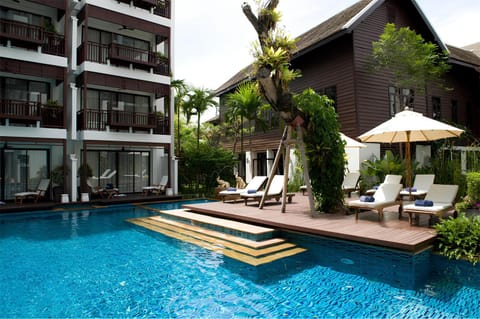 Property building, Swimming pool