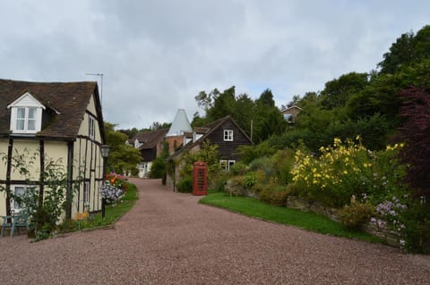 Property building, Garden, Garden view, Street view