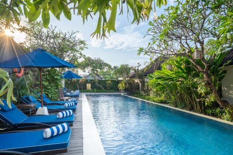 Summer, View (from property/room), Pool view, Swimming pool, Sunrise, Sunset, sunbed