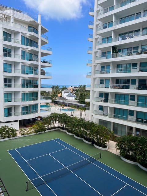 Property building, Tennis court