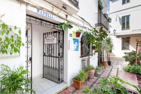 MarbellaTown Apartment in Marbella