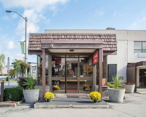 Property building, On site