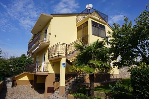 BBQ facilities, Living room, Seating area