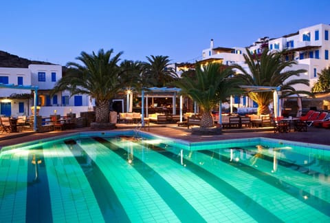 Swimming pool, Swimming pool