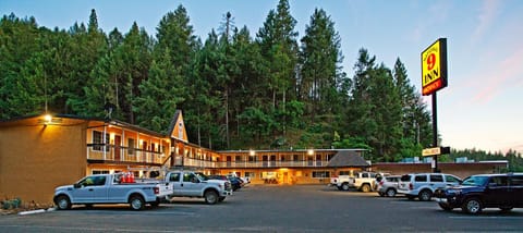 National 9 Inn - Placerville Hotel in Placerville