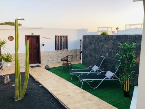 Facade/entrance, Garden view, sunbed