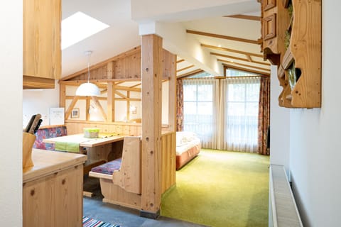 Photo of the whole room, Seating area, Dining area