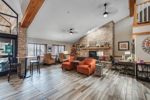 AmericInn by Wyndham Coon Rapids Hotel in Coon Rapids