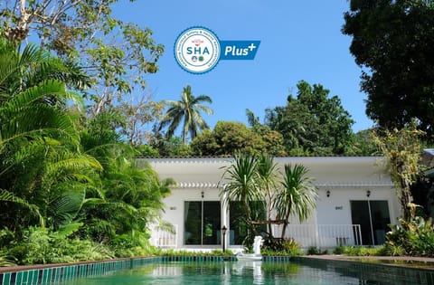 Garden, Swimming pool