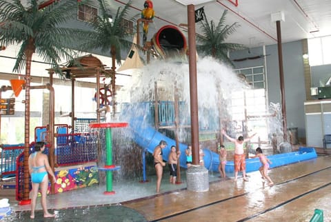 Aqua park, Swimming pool