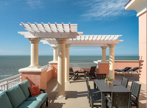 Patio, Day, Natural landscape, View (from property/room), Balcony/Terrace, Seating area, Dining area, Sea view, sunbed