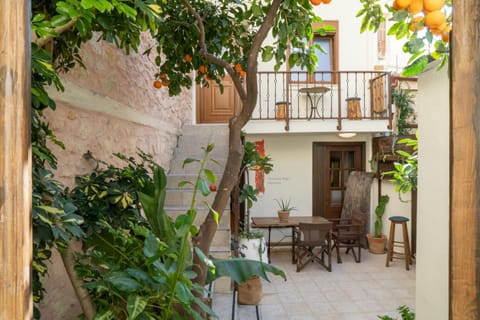 Garden, Balcony/Terrace