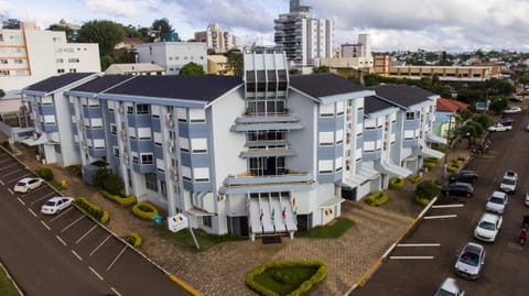 Facade/entrance, Bird's eye view