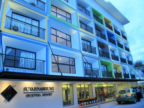 Property building, Facade/entrance, Decorative detail, Location