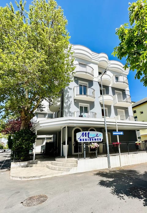 Property building, Day, Street view