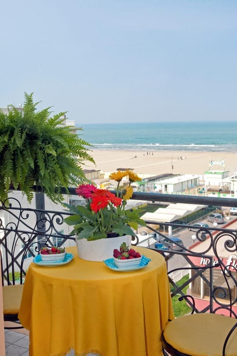 Balcony/Terrace, Balcony/Terrace