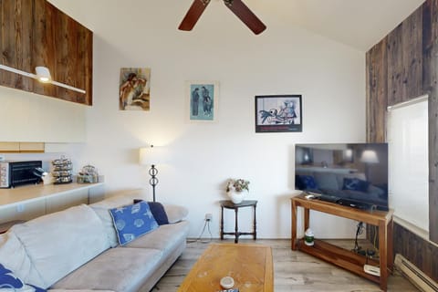 Whaler's Getaway House in Depoe Bay