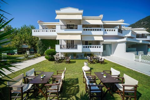 Property building, Garden