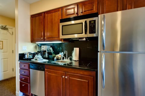 Club Wyndham Harbour Lights Resort in Gaslamp Quarter