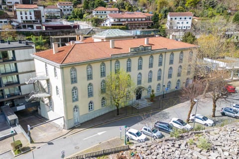 Property building, Bird's eye view, Street view