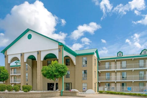 Property building, On site