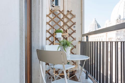 Patio, Balcony/Terrace