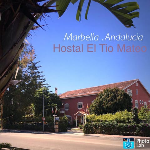 Facade/entrance, Text overlay