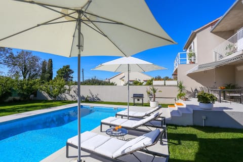 Balcony/Terrace, Swimming pool, Swimming pool