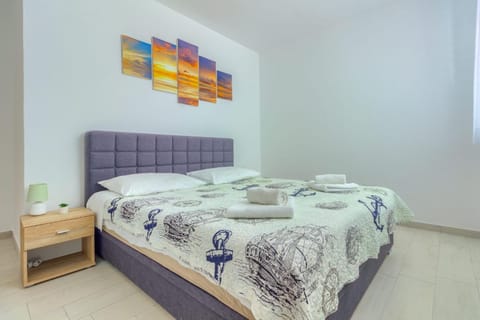 Bed, Bedroom, On site