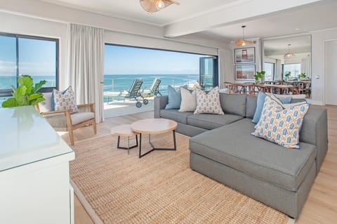 View (from property/room), View (from property/room), Seating area, Sea view, Sea view