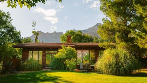 Property building, Day, Natural landscape, Mountain view