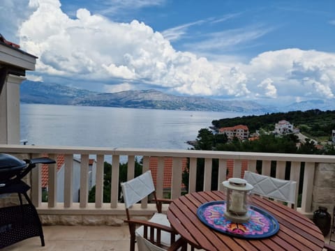 Balcony/Terrace, Mountain view, Sea view