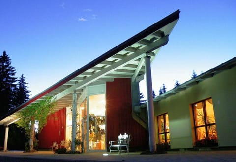 Restaurant/places to eat, Sunset