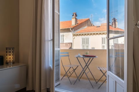 Balcony/Terrace, City view
