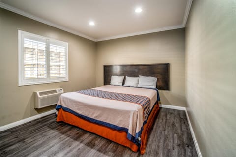 Regency Inn & Suites Downey Motel in Downey