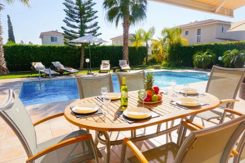 Villa Casa Mia by Ezoria Villas Villa in Peyia