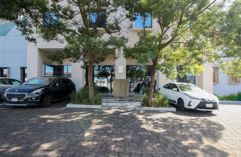 Day, Lobby or reception