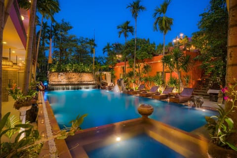 Pool view, Swimming pool