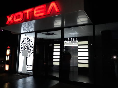 Property building, Facade/entrance
