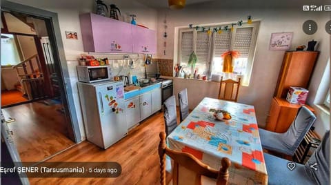 Kitchen or kitchenette, Photo of the whole room, Seating area, Dining area, oven, stove, toaster