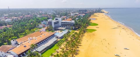 Property building, Nearby landmark, Restaurant/places to eat, Day, Natural landscape, Bird's eye view, Beach, Sea view, Swimming pool, Breakfast