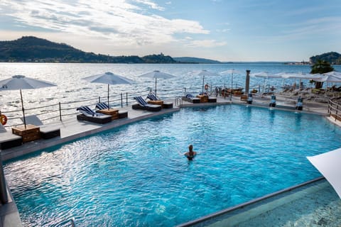 Nearby landmark, Day, Natural landscape, Lake view, Mountain view, Pool view, Swimming pool, sunbed