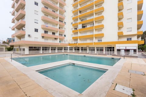 Property building, Facade/entrance, Swimming pool