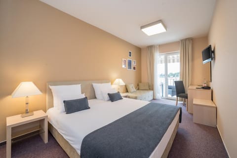 View (from property/room), Balcony/Terrace, Sea view